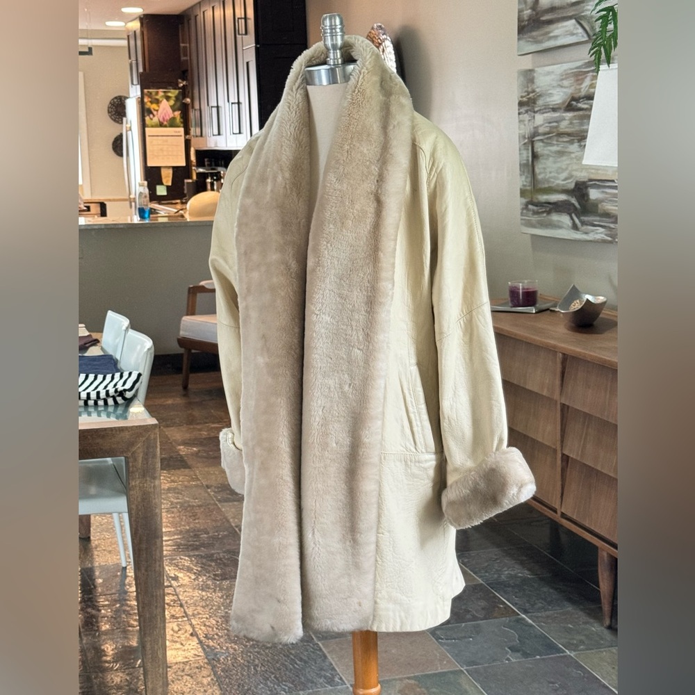 90’s Wilsons Leather Cream Fur-Trimmed Women's Coat